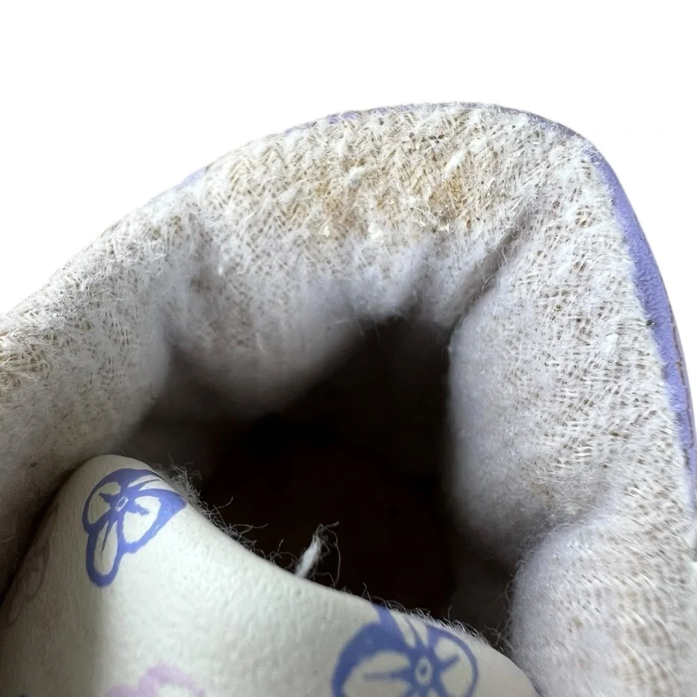 VTG Disney The Hunchback of Notre Dame Esmeralda Baby Shoes Pink Purple FLAWS